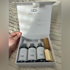 NIB UGG Sheepskin and Suede Care Kit